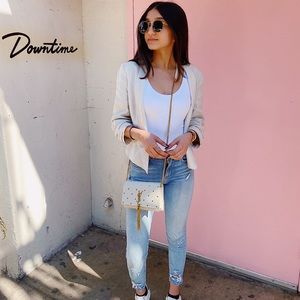 Meet your Posher, Rhea